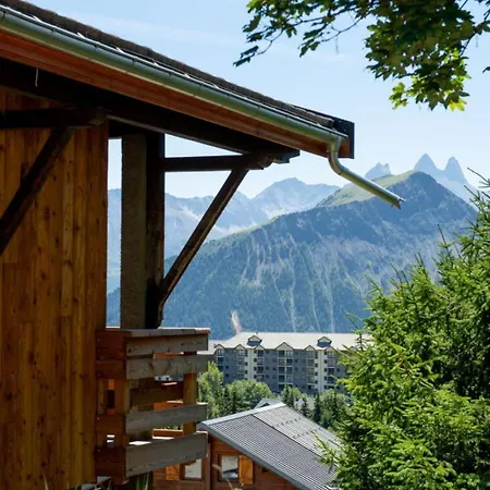 Architect's With Stunning View - Close To Slopes And Shops Chalet *