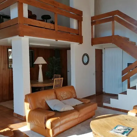Architect's With Stunning View - Close To Slopes And Shops Chalet *