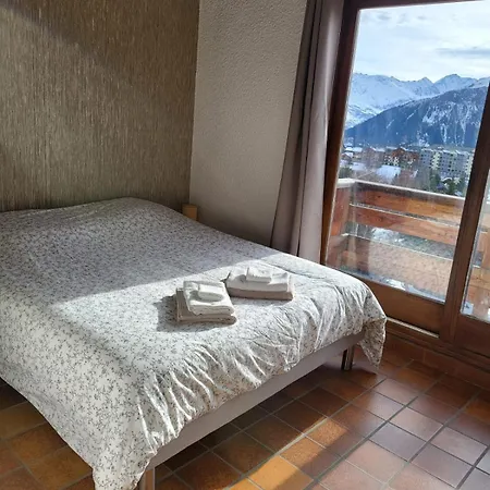 Chalet Architect's With Stunning View - Close To Slopes And Shops *